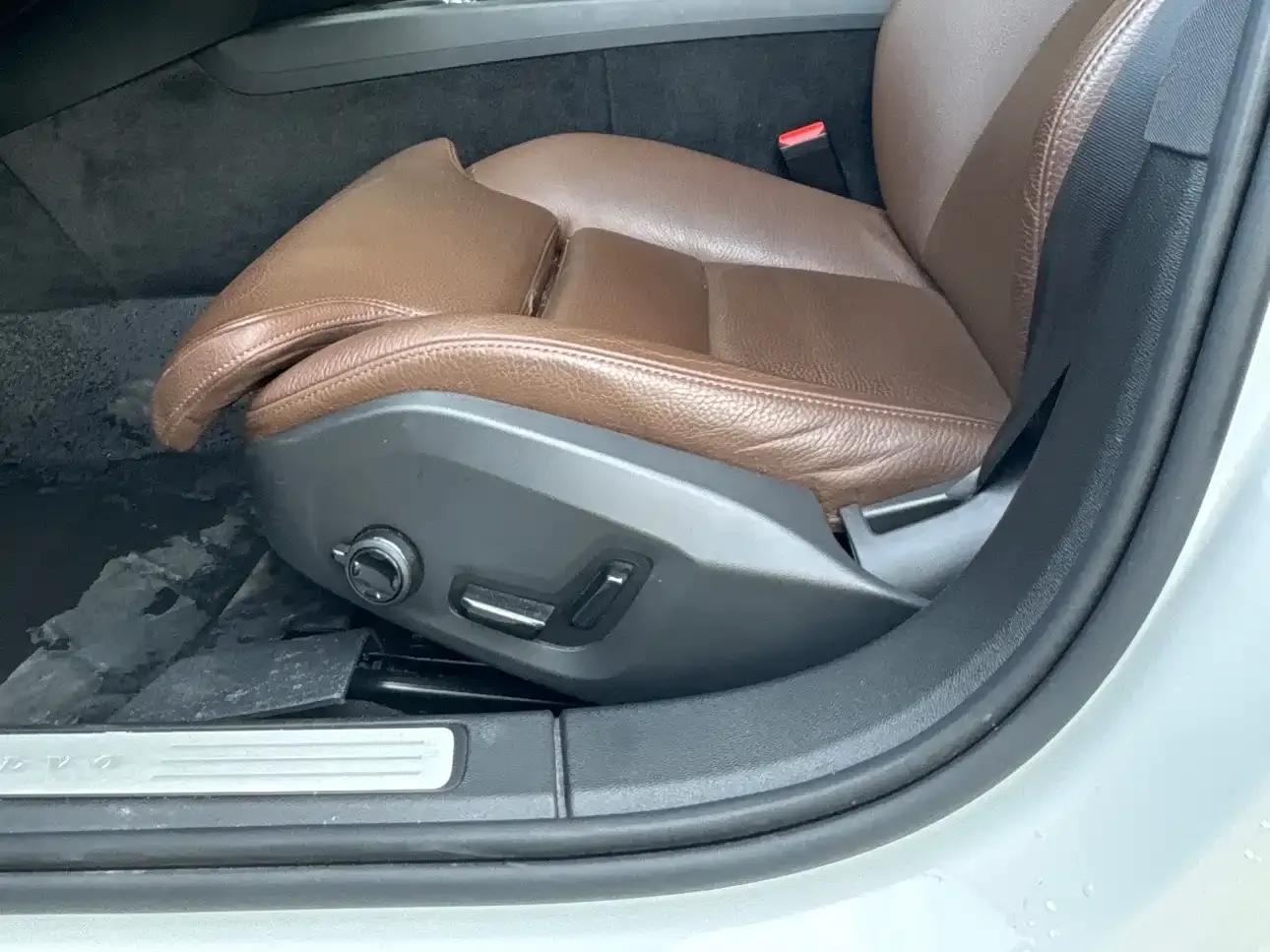 2024 Volvo S60 B4 Smart Luxury Edition — миниатюра 9