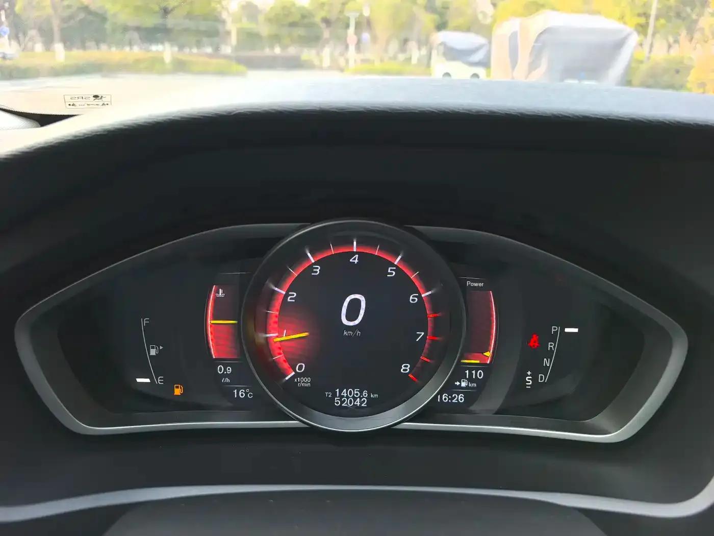 2017 Volvo V40 T4 Smart Edition — миниатюра 17