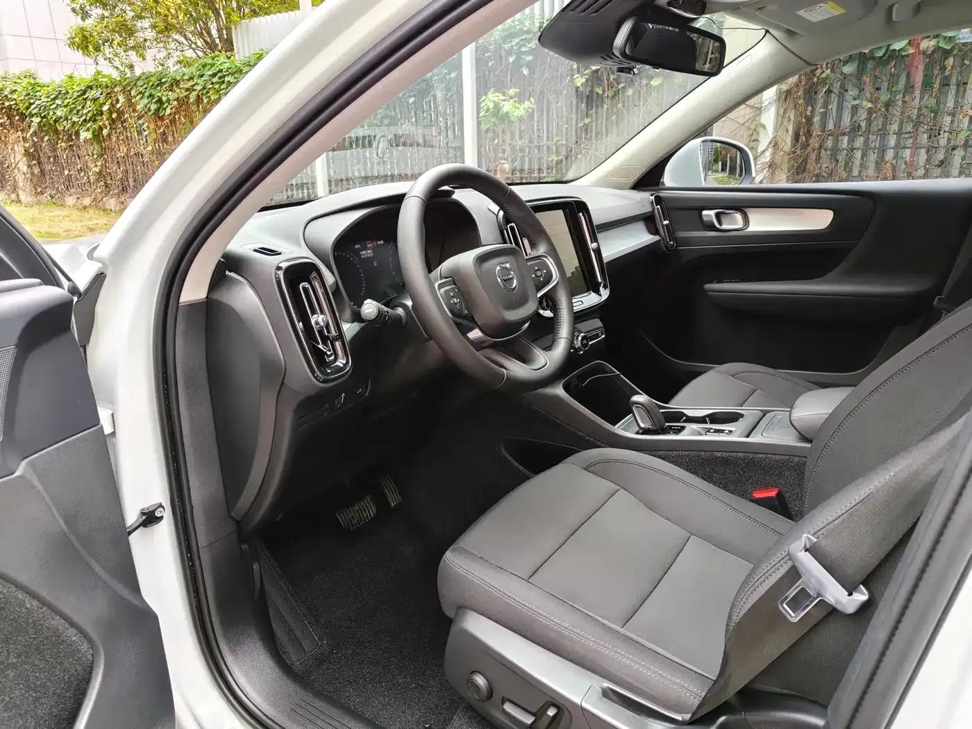 2021 Volvo XC40 T3 Smart Fashion Edition — миниатюра 15