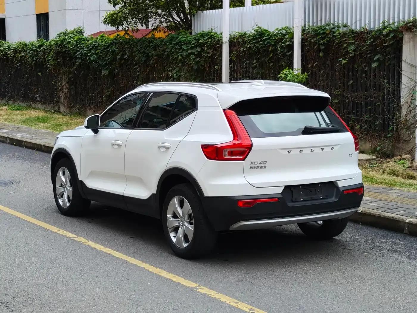 2021 Volvo XC40 T3 Smart Fashion Edition — миниатюра 7