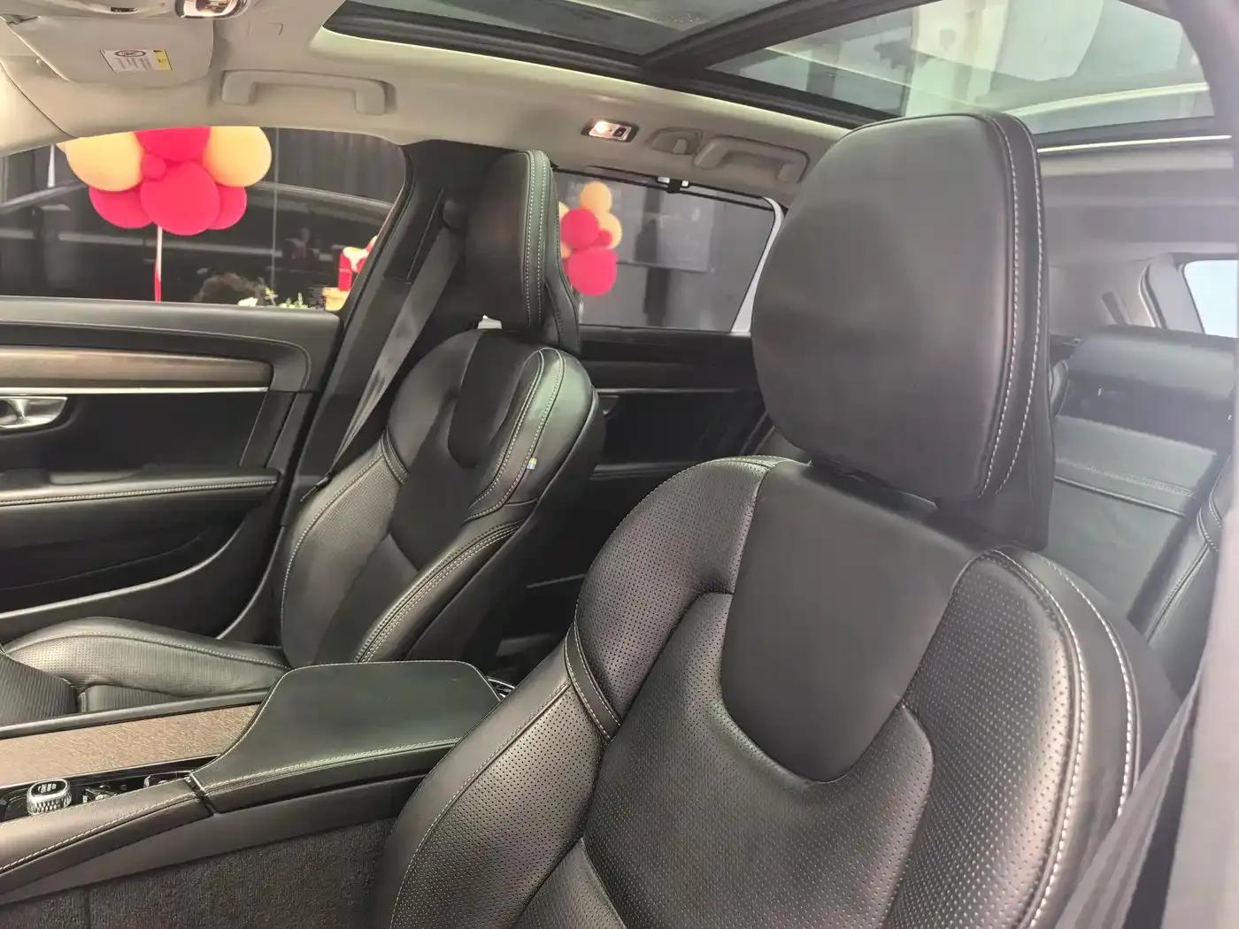 2019 Volvo V90 Cross Country T5 AWD Supreme Edition (China V Emission Standard) — миниатюра 5