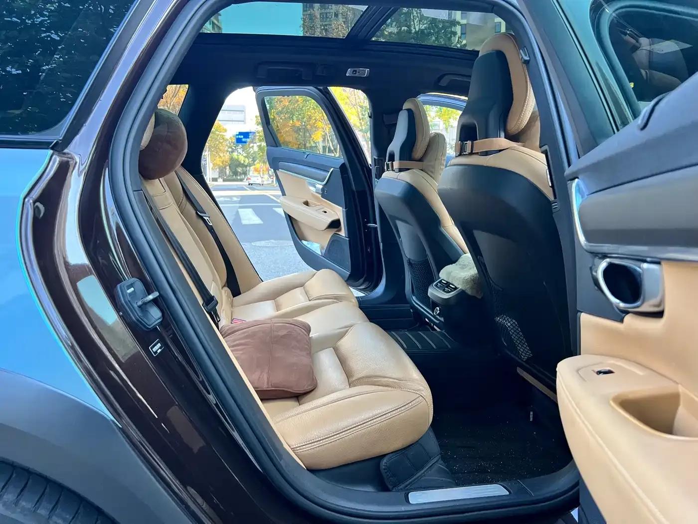 2017 Volvo V90 Cross Country T5 AWD Smart Edition — миниатюра 13