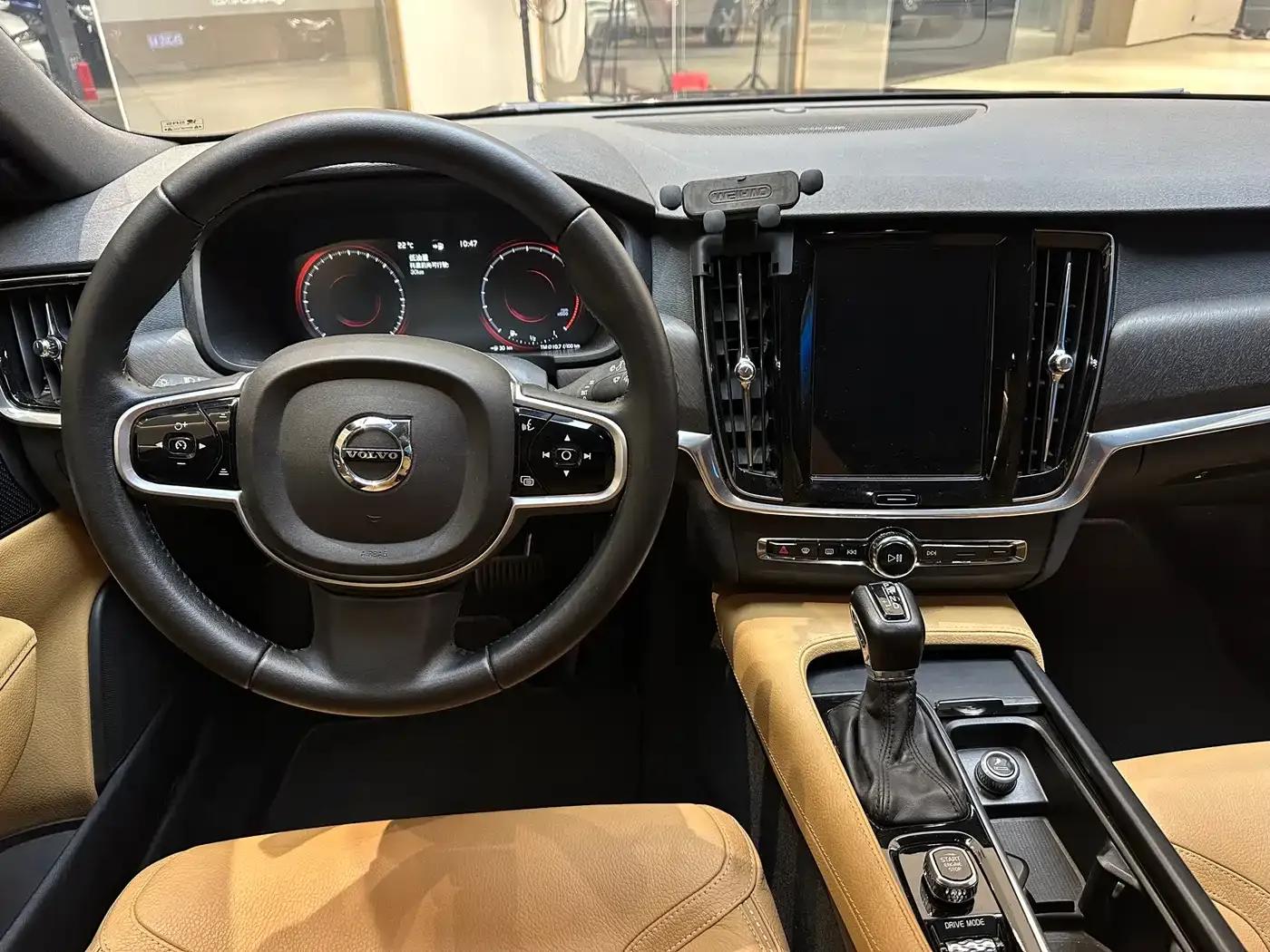 2019 Volvo V90 Cross Country T5 AWD Smart Edition (China V Emission Standard) — миниатюра 7