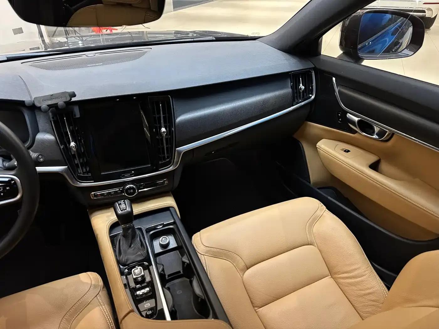 2019 Volvo V90 Cross Country T5 AWD Smart Edition (China V Emission Standard) — миниатюра 10