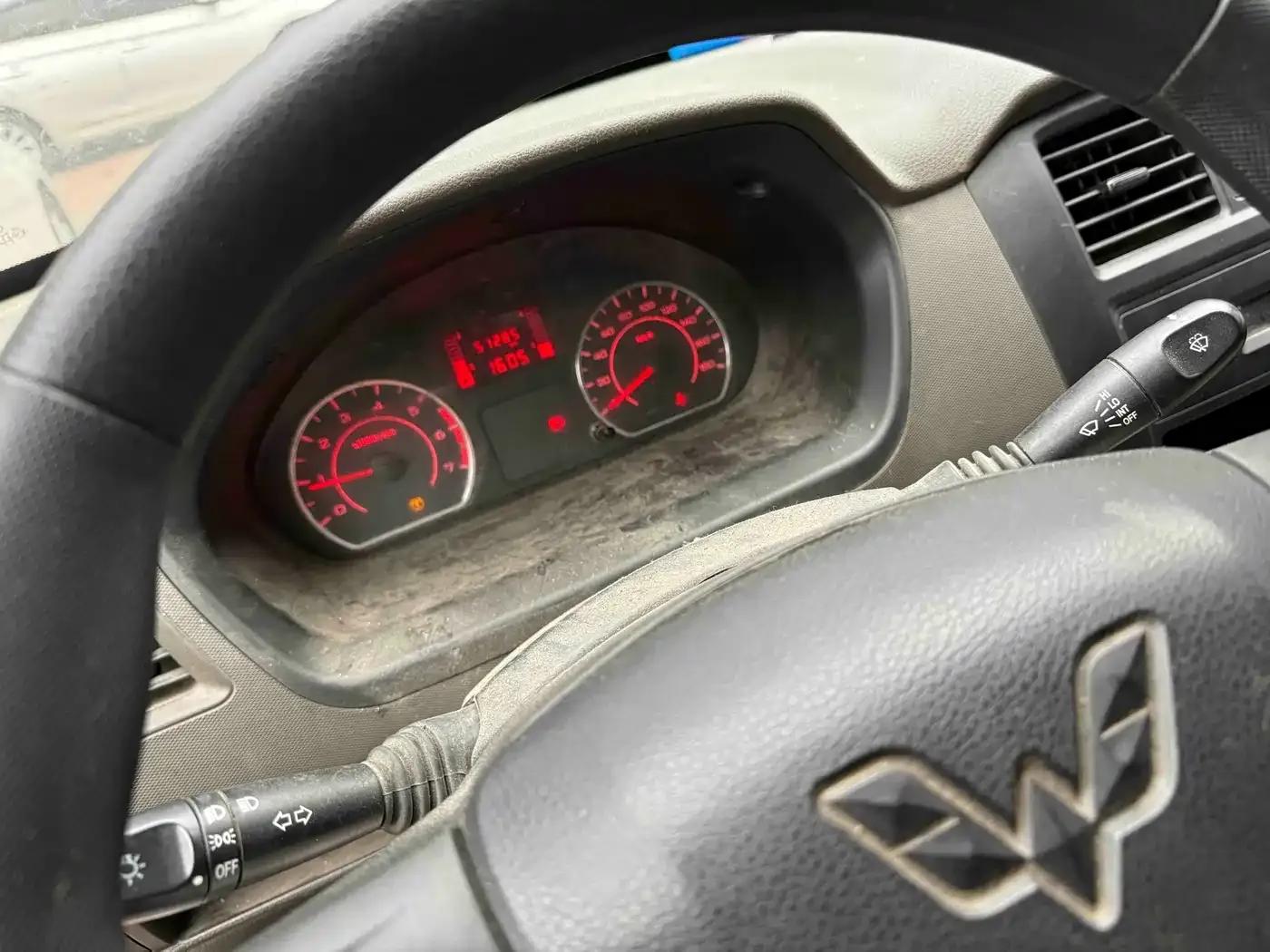 Wuling Rongguang S 2023 1.5L Basic Model 5/7 Seats — миниатюра 8