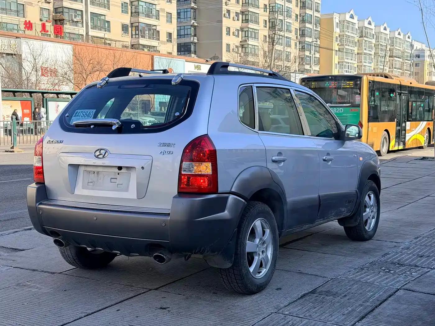 Tucson 2006 2.0L Manual 4WD Luxury — миниатюра 4