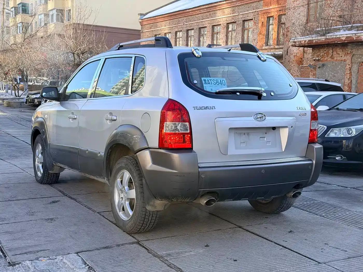 Tucson 2006 2.0L Manual 4WD Luxury — миниатюра 6