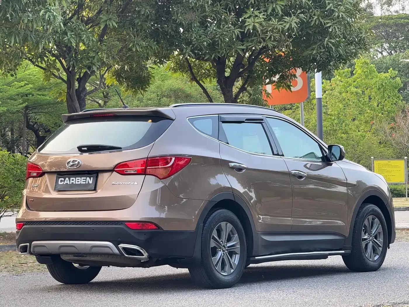 Santa Fe 2013 2.4L Automatic 2WD Smart Edition — миниатюра 17