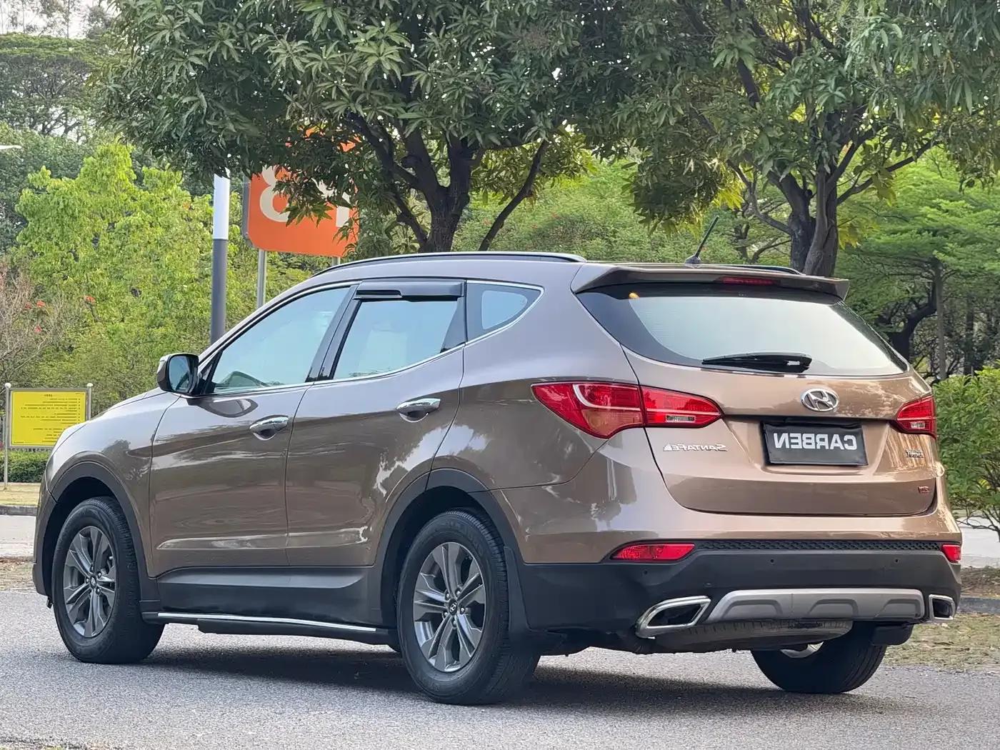 Santa Fe 2013 2.4L Automatic 2WD Smart Edition — миниатюра 19
