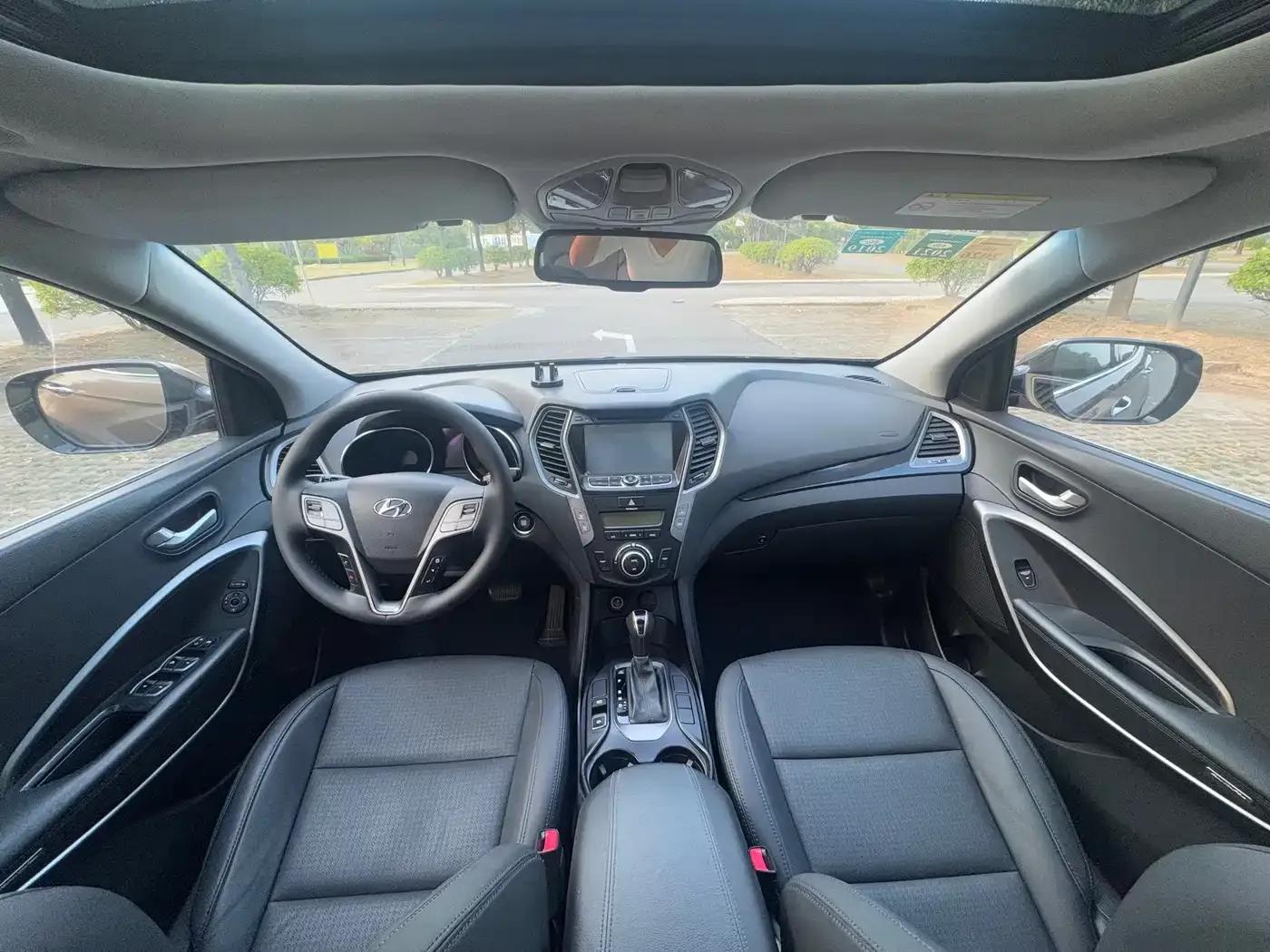 Santa Fe 2013 2.4L Automatic 2WD Smart Edition — миниатюра 5