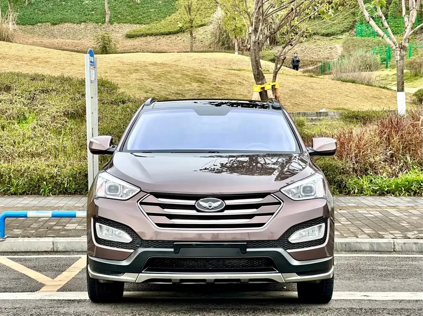 Santa Fe Imported 2013 3.0L 4WD Comfort Navigation Edition 7-Seater Euro IV — миниатюра 2