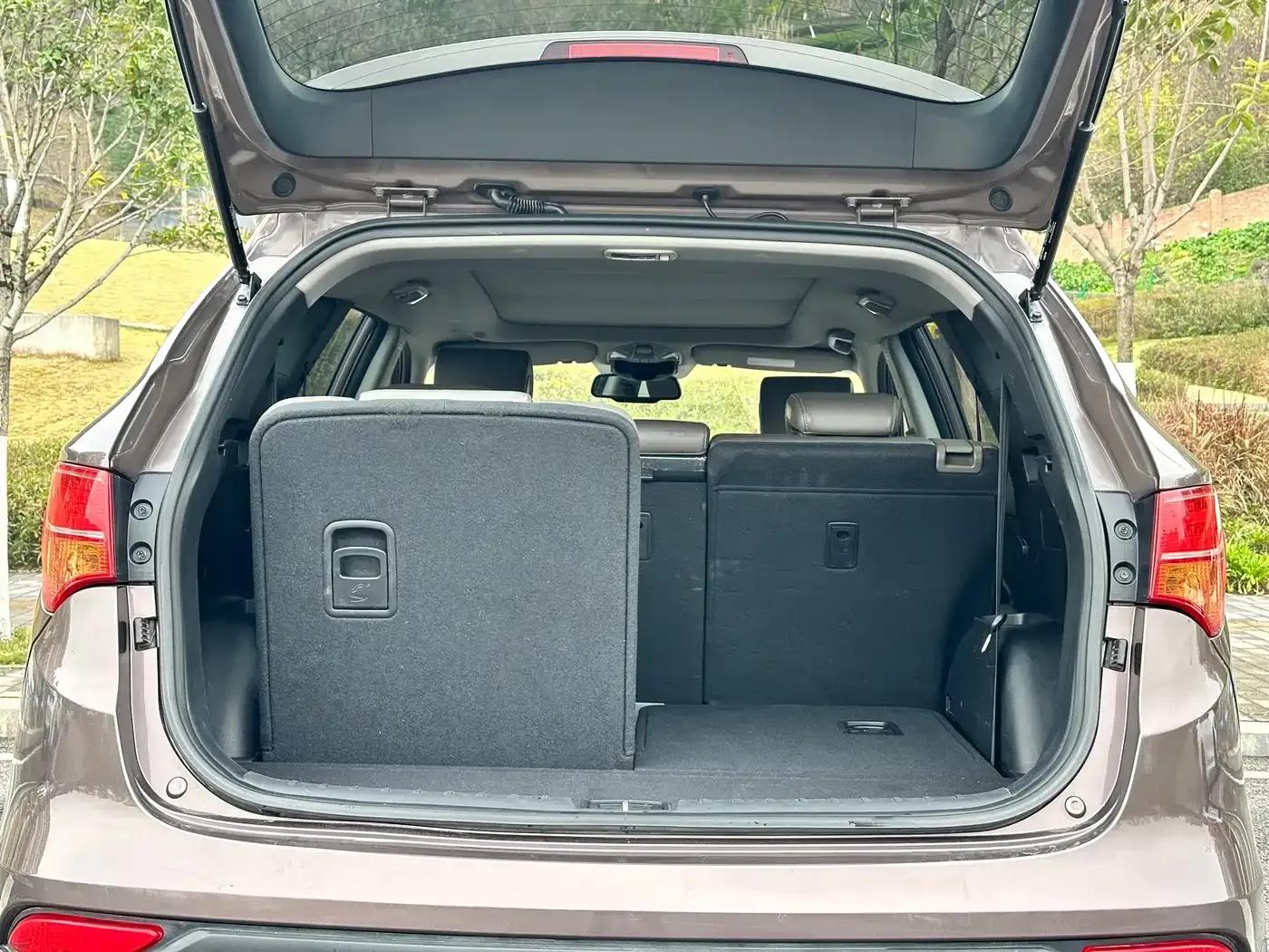 Santa Fe Imported 2013 3.0L 4WD Comfort Navigation Edition 7-Seater Euro IV — миниатюра 14