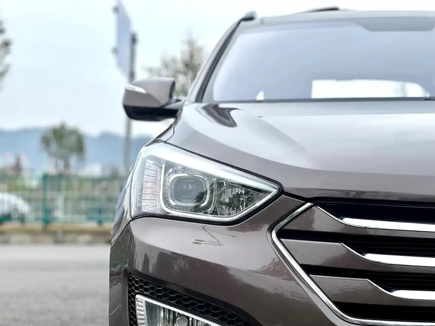 Santa Fe Imported 2013 3.0L 4WD Comfort Navigation Edition 7-Seater Euro IV — миниатюра 18