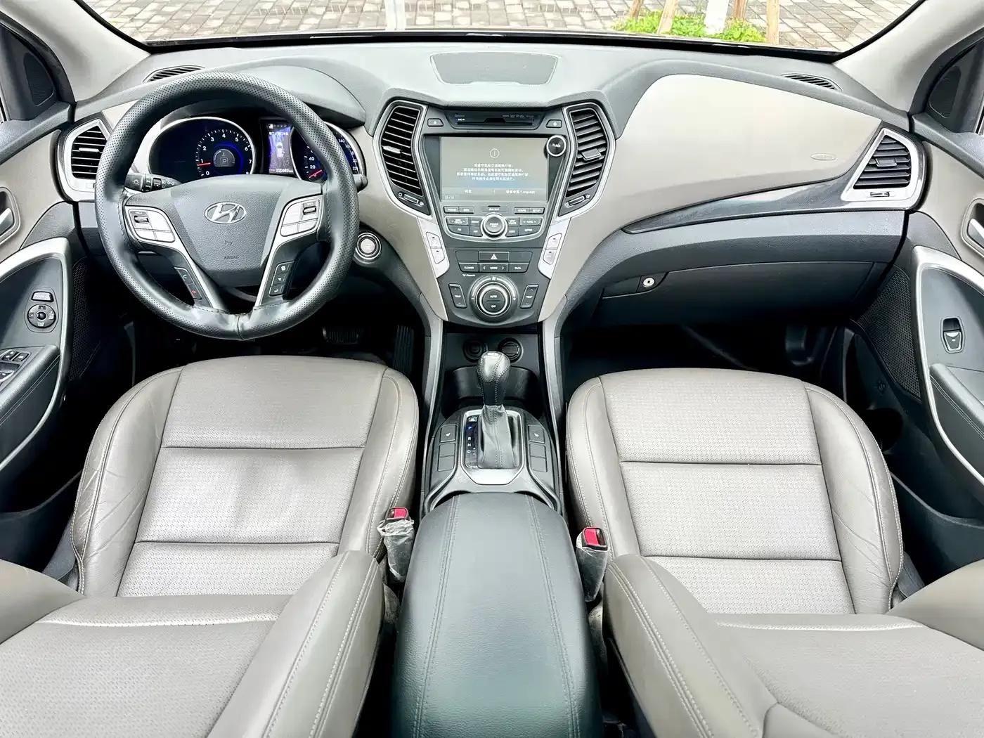 Santa Fe Imported 2013 3.0L 4WD Comfort Navigation Edition 7-Seater Euro IV — миниатюра 36