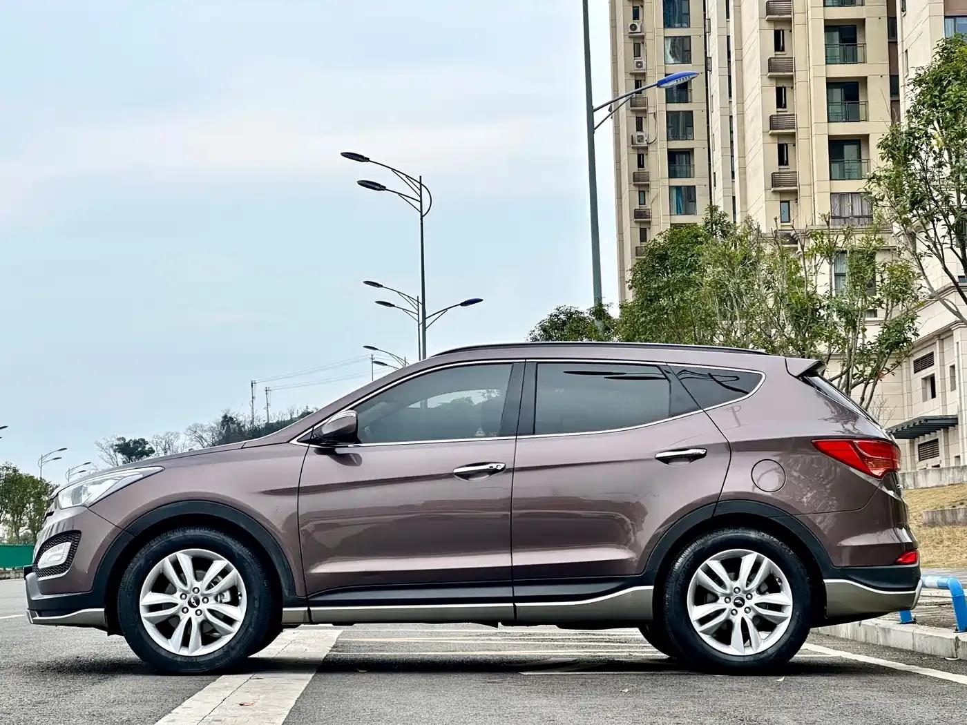 Santa Fe Imported 2013 3.0L 4WD Comfort Navigation Edition 7-Seater Euro IV — миниатюра 7