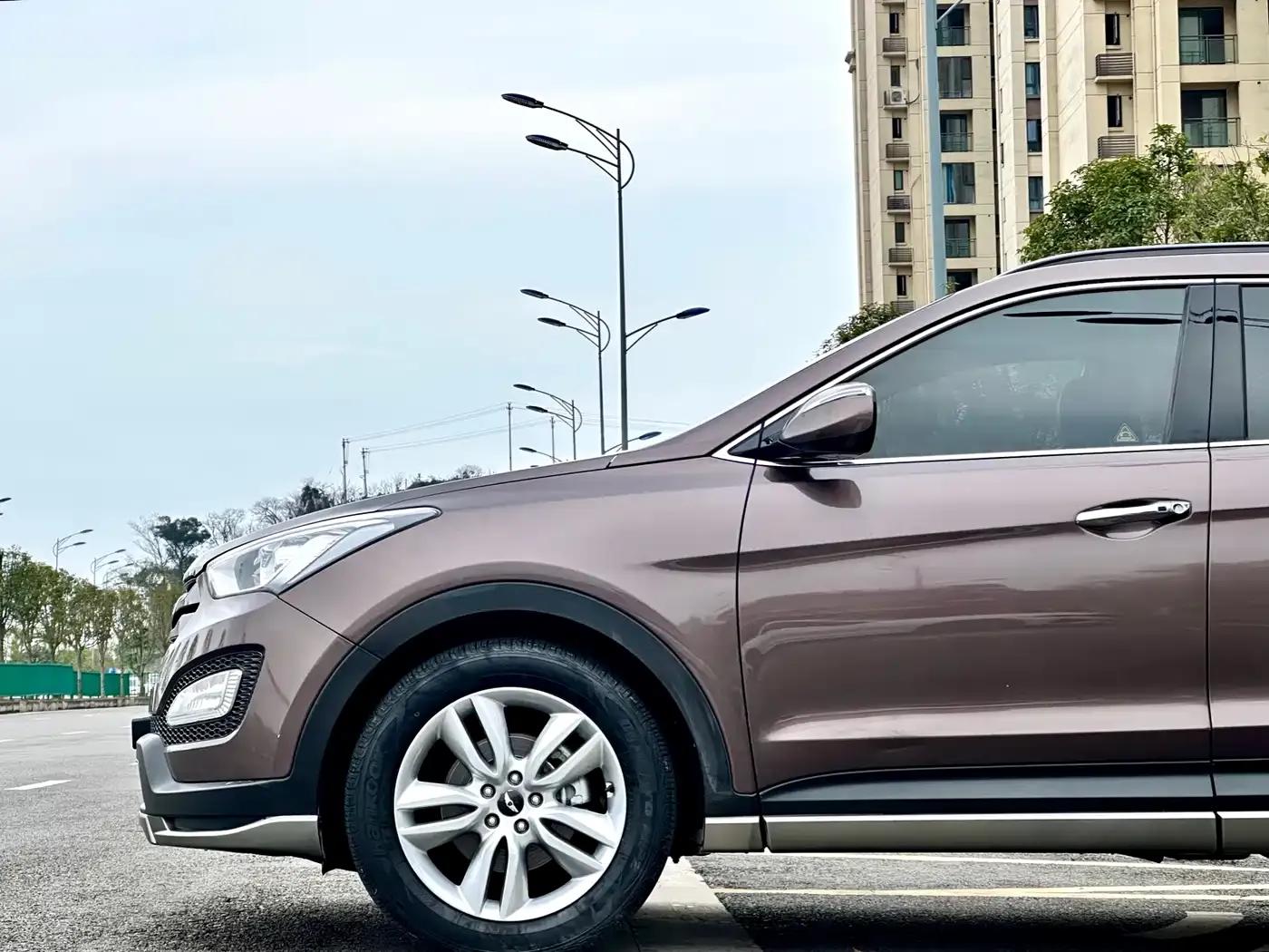 Santa Fe Imported 2013 3.0L 4WD Comfort Navigation Edition 7-Seater Euro IV — миниатюра 8