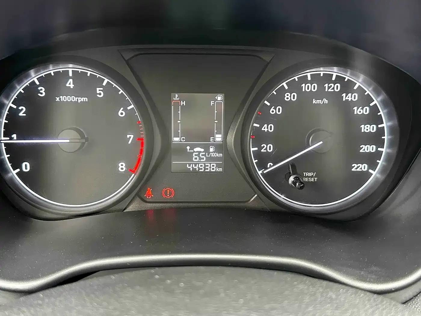 2020 Hyundai Reina 1.4L Manual GL New Edition — миниатюра 6
