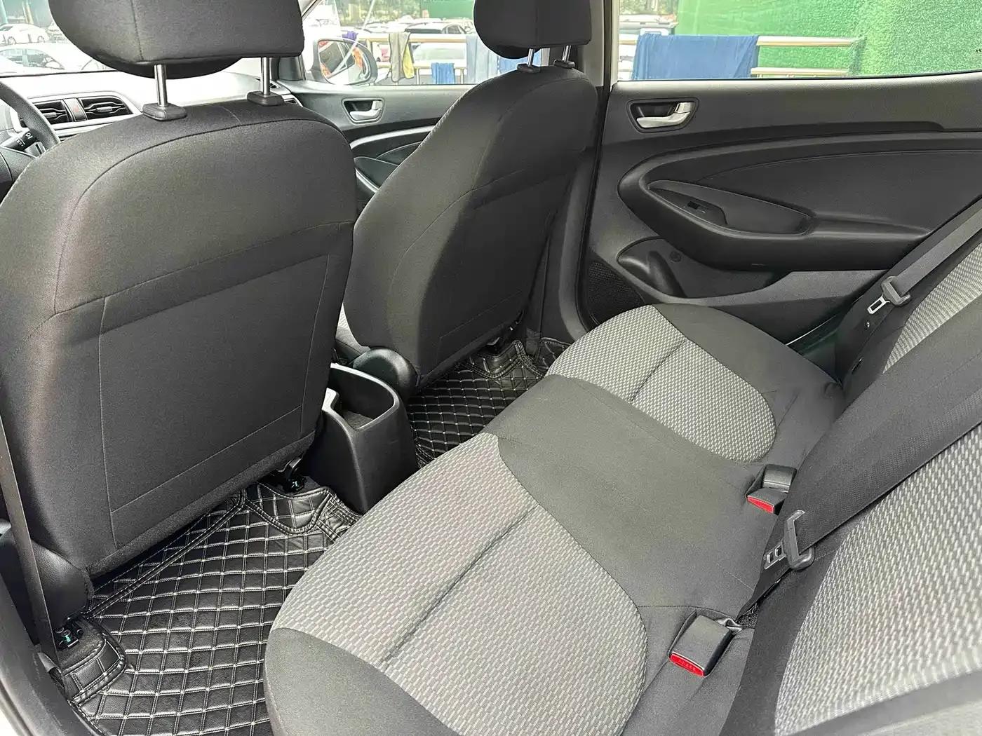2020 Hyundai Reina 1.4L Manual GL New Edition — миниатюра 8