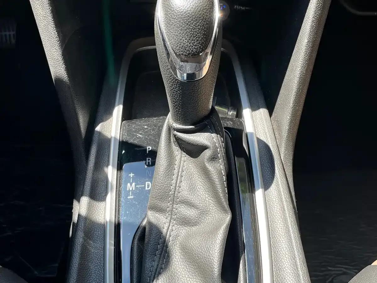 Chevrolet Cruze 2022 320 Automatic Enjoy Sunroof Edition — миниатюра 12