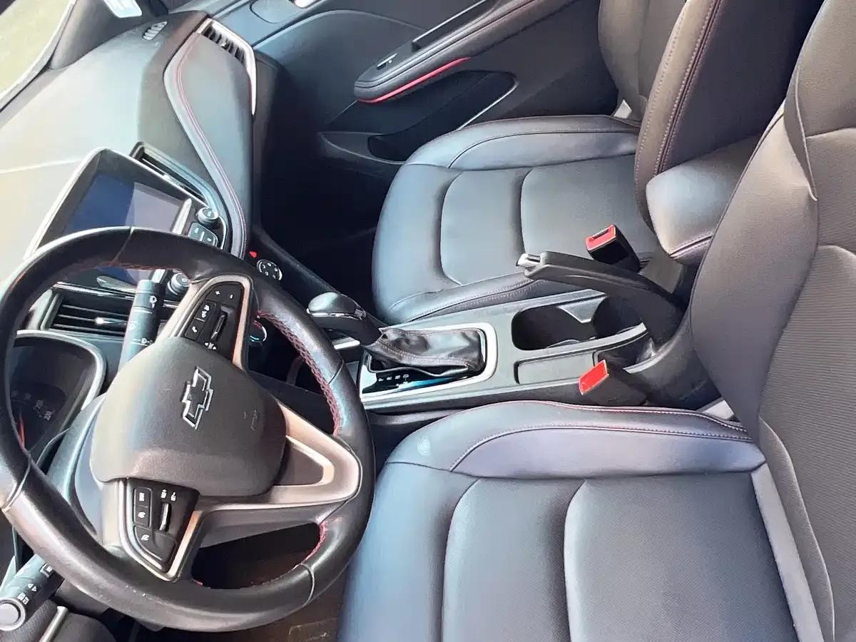 Chevrolet Cruze 2022 Mild Hybrid RS 330T Automatic Comfort Edition — миниатюра 5
