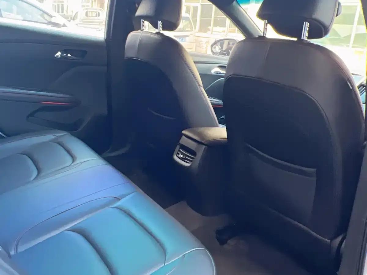 Chevrolet Cruze 2022 Mild Hybrid RS 330T Automatic Comfort Edition — миниатюра 7