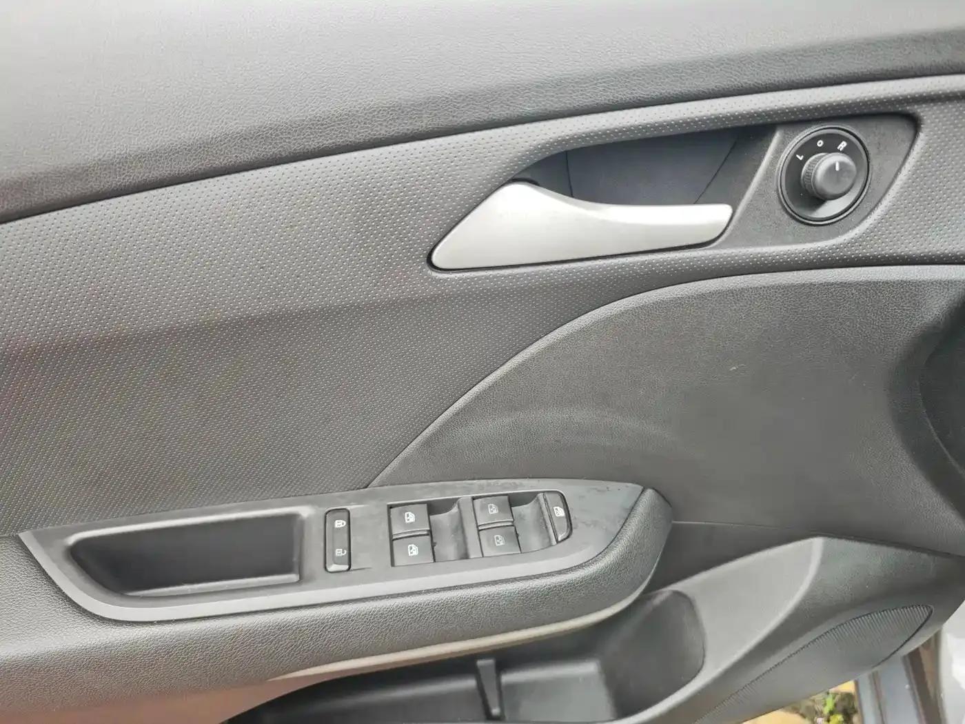 Chevrolet Cruze 2019 Redline 320T Dual-Clutch Sporty Edition (China VI Emission Standard) — миниатюра 9