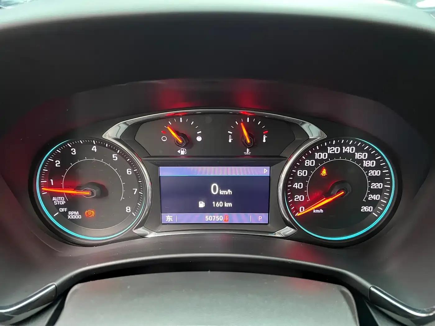 Equinox 2022 Mild Hybrid 550T RS Intelligent Crossover Edition — миниатюра 13