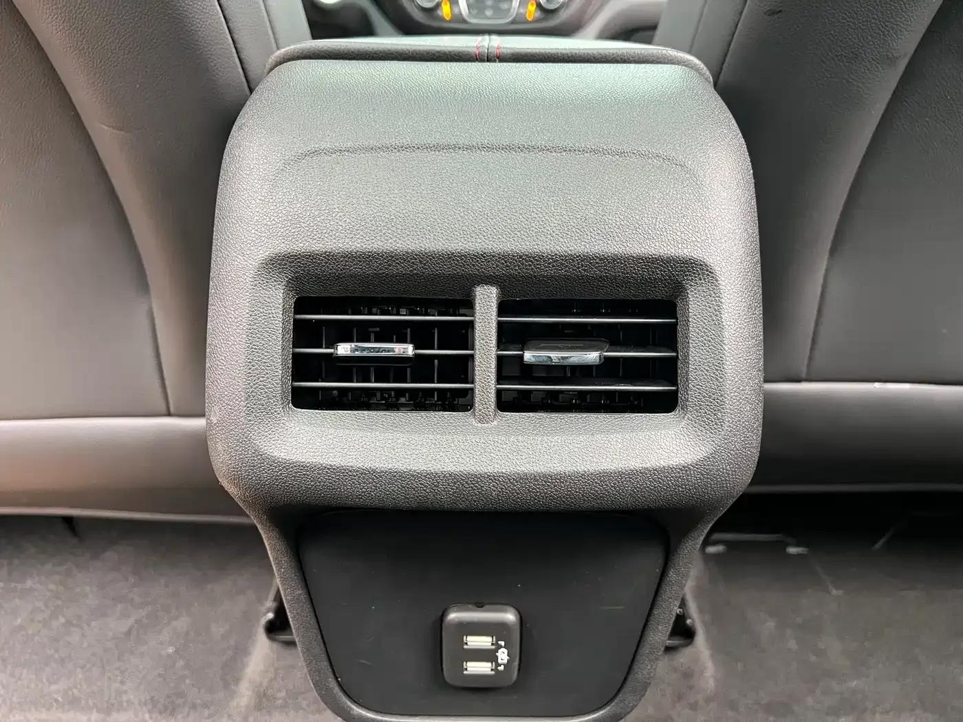 Equinox 2022 Mild Hybrid 550T RS Intelligent Crossover Edition — миниатюра 17