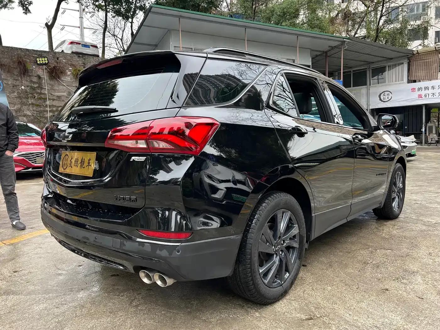 Equinox 2022 Mild Hybrid 550T RS Intelligent Crossover Edition — миниатюра 21