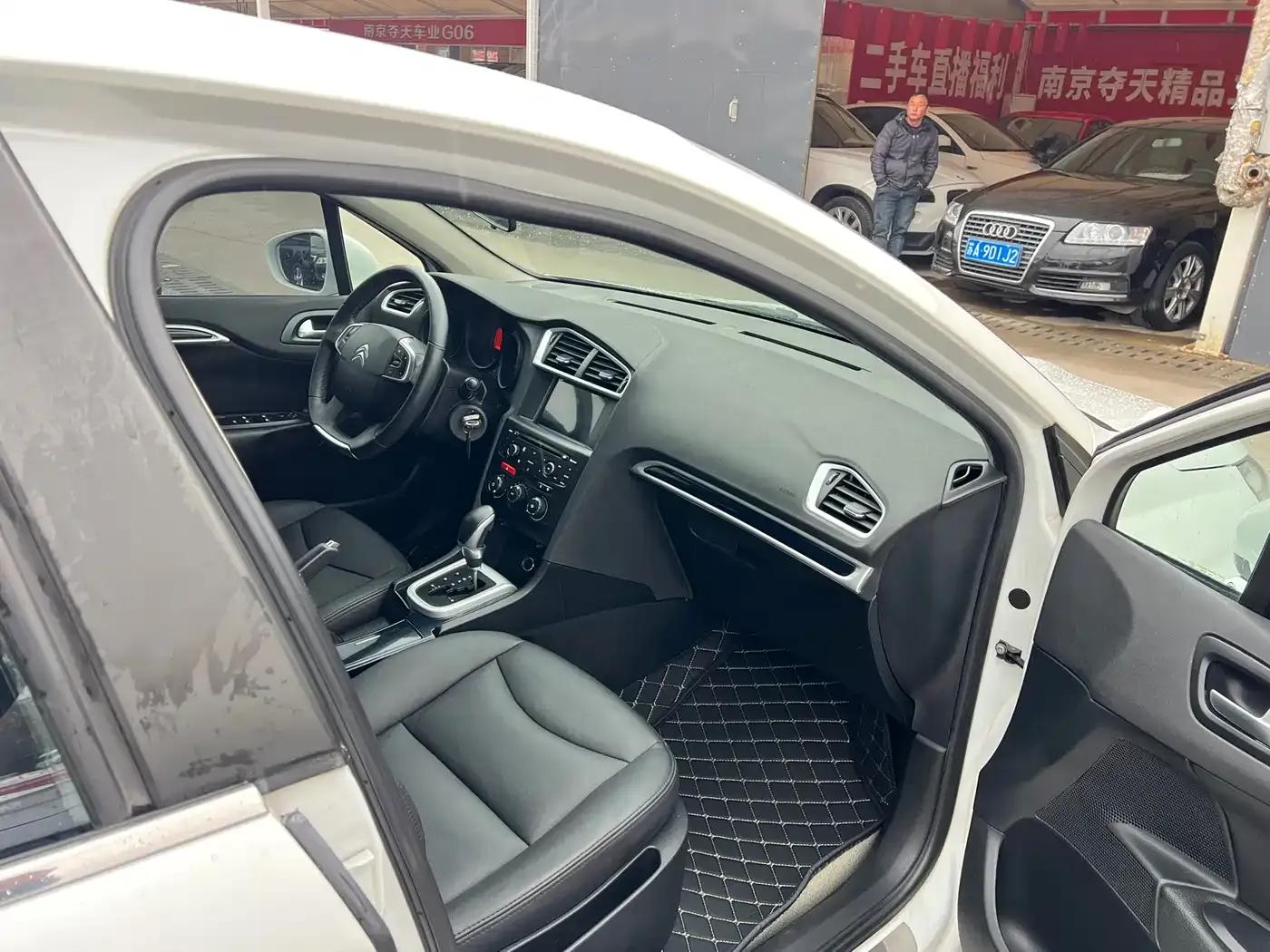Citroën C4L 2015 1.8L Automatic Luxury Edition — миниатюра 15
