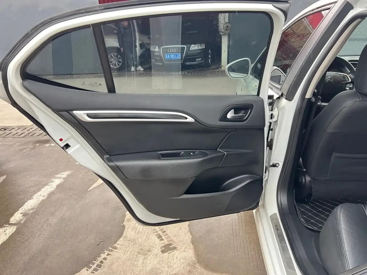 Citroën C4L 2015 1.8L Automatic Luxury Edition — миниатюра 10