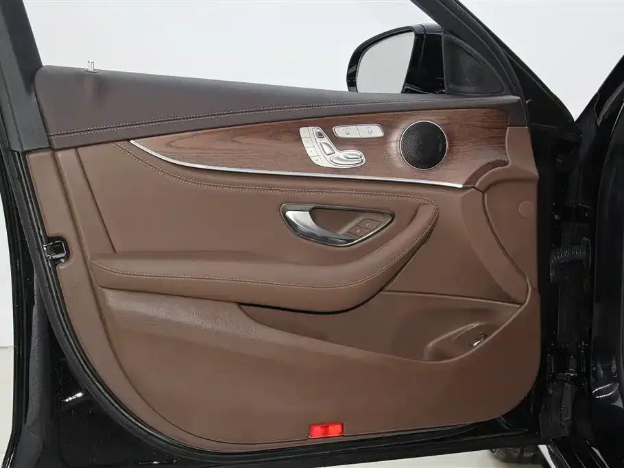Mercedes-Benz E-Class 2023 Facelift E 300 L Fashion Model — миниатюра 17