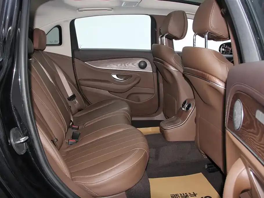 Mercedes-Benz E-Class 2023 Facelift E 300 L Fashion Model — миниатюра 24