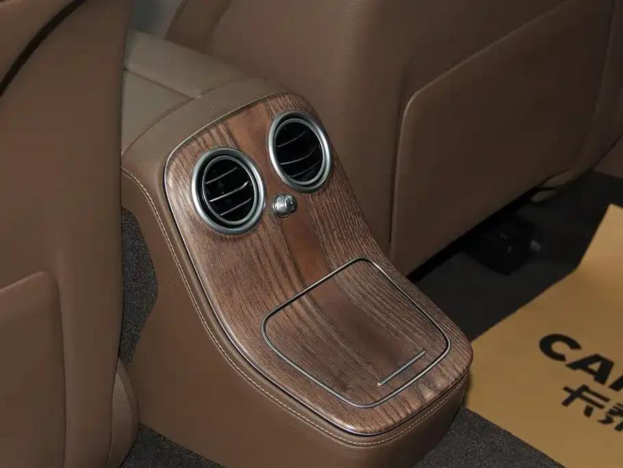 Mercedes-Benz E-Class 2023 Facelift E 300 L Fashion Model — миниатюра 31
