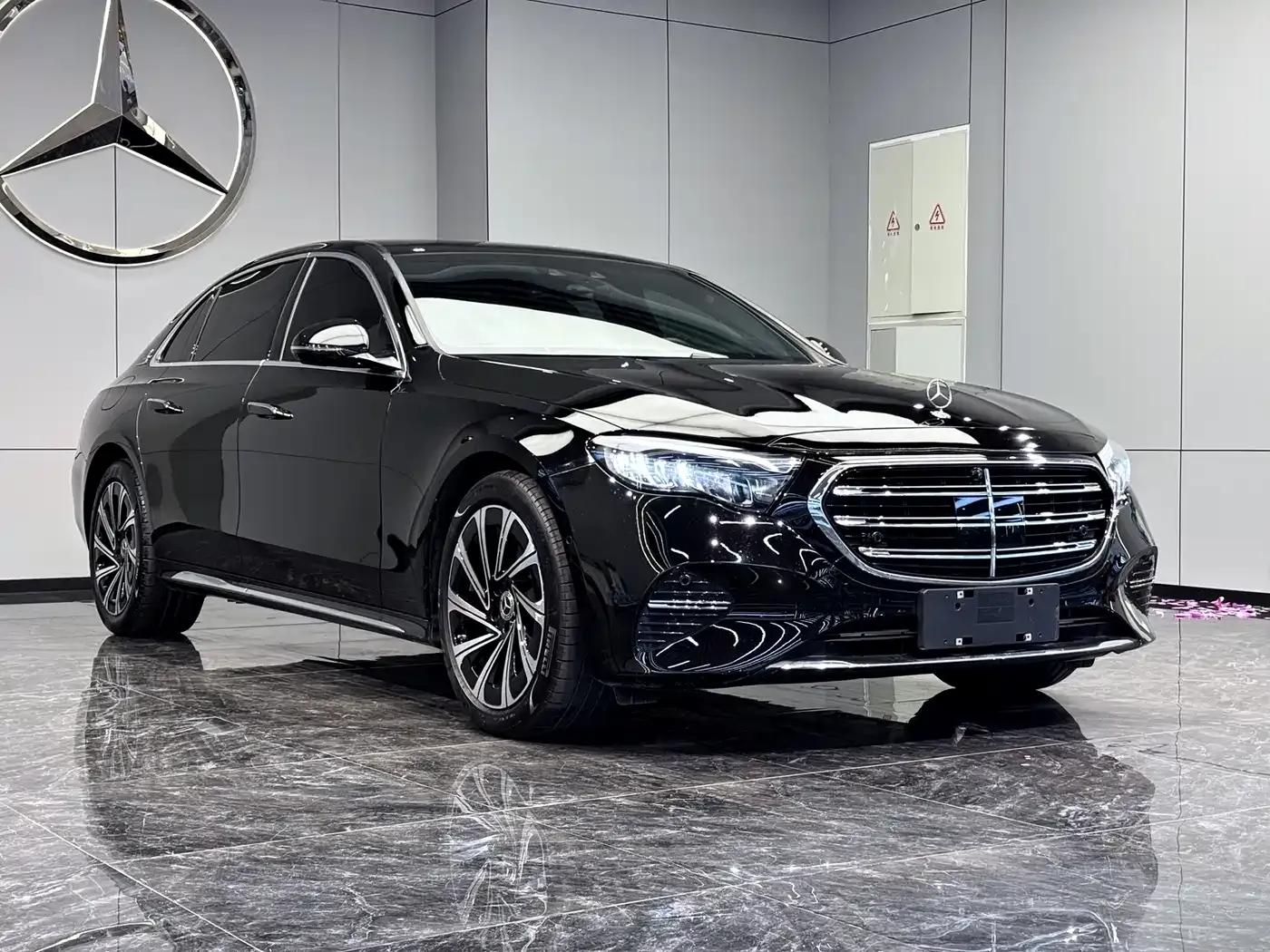 2025 Mercedes-Benz E-Class E 300 L Luxury — миниатюра 3