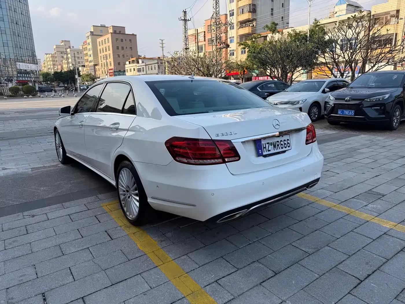 2015 Mercedes-Benz E-Class E 200 L — миниатюра 6