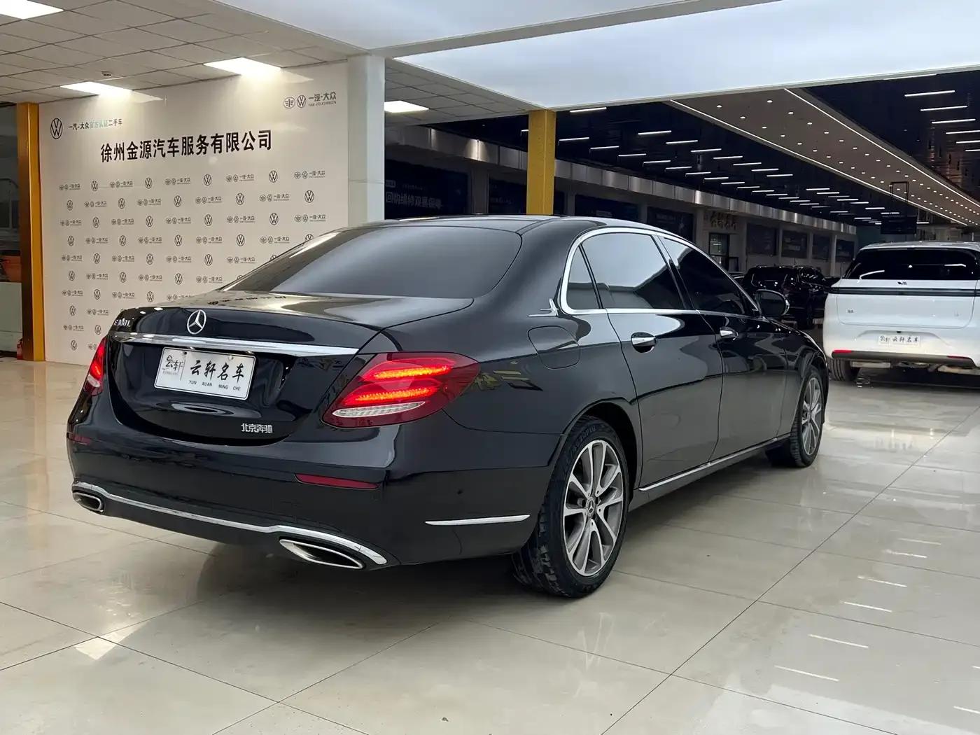 2017 Mercedes-Benz E-Class E 300 L Luxury — миниатюра 20
