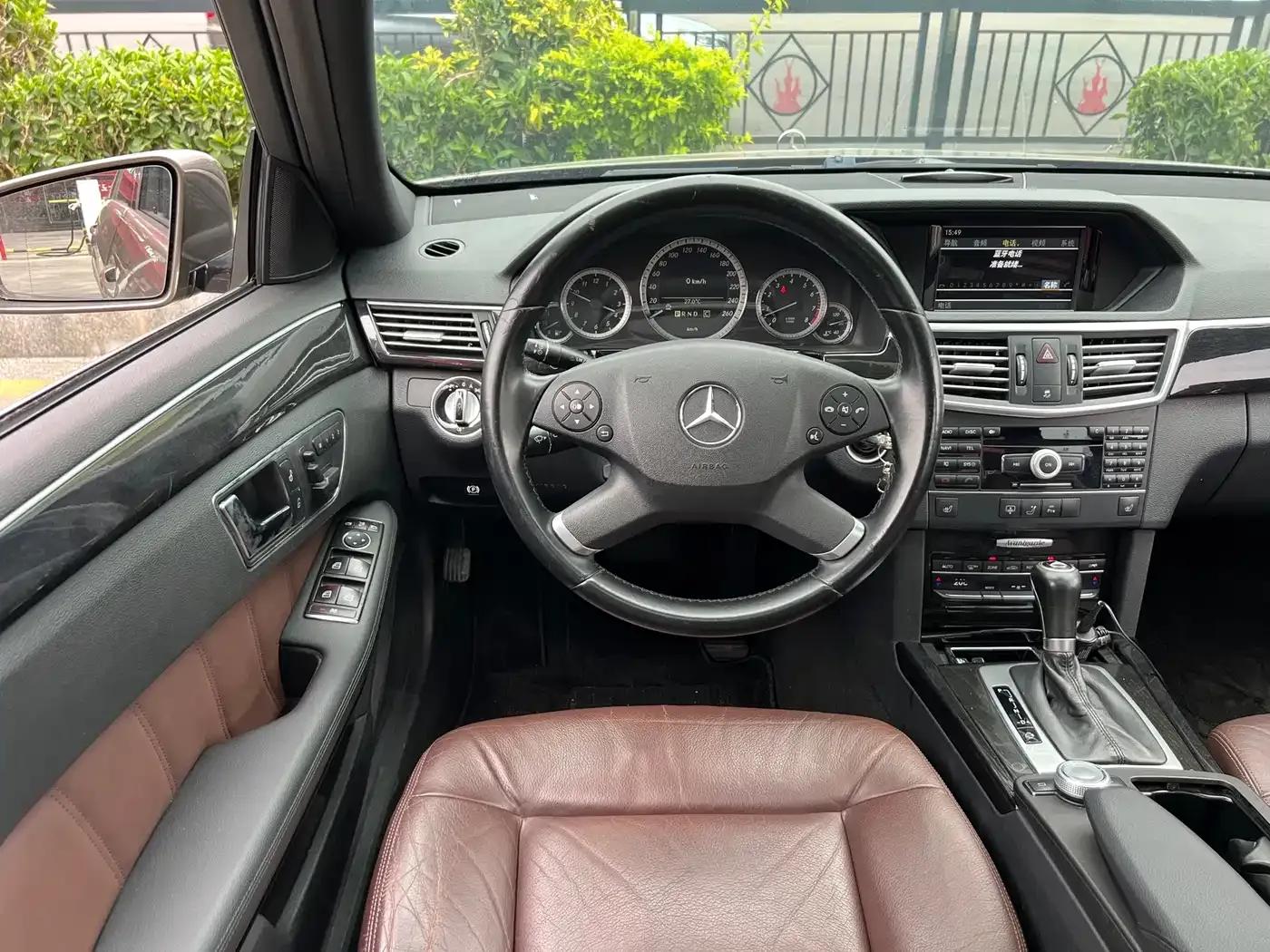 Imported Mercedes-Benz E-Class 2010 E 260 CGI Fashion Model — миниатюра 10