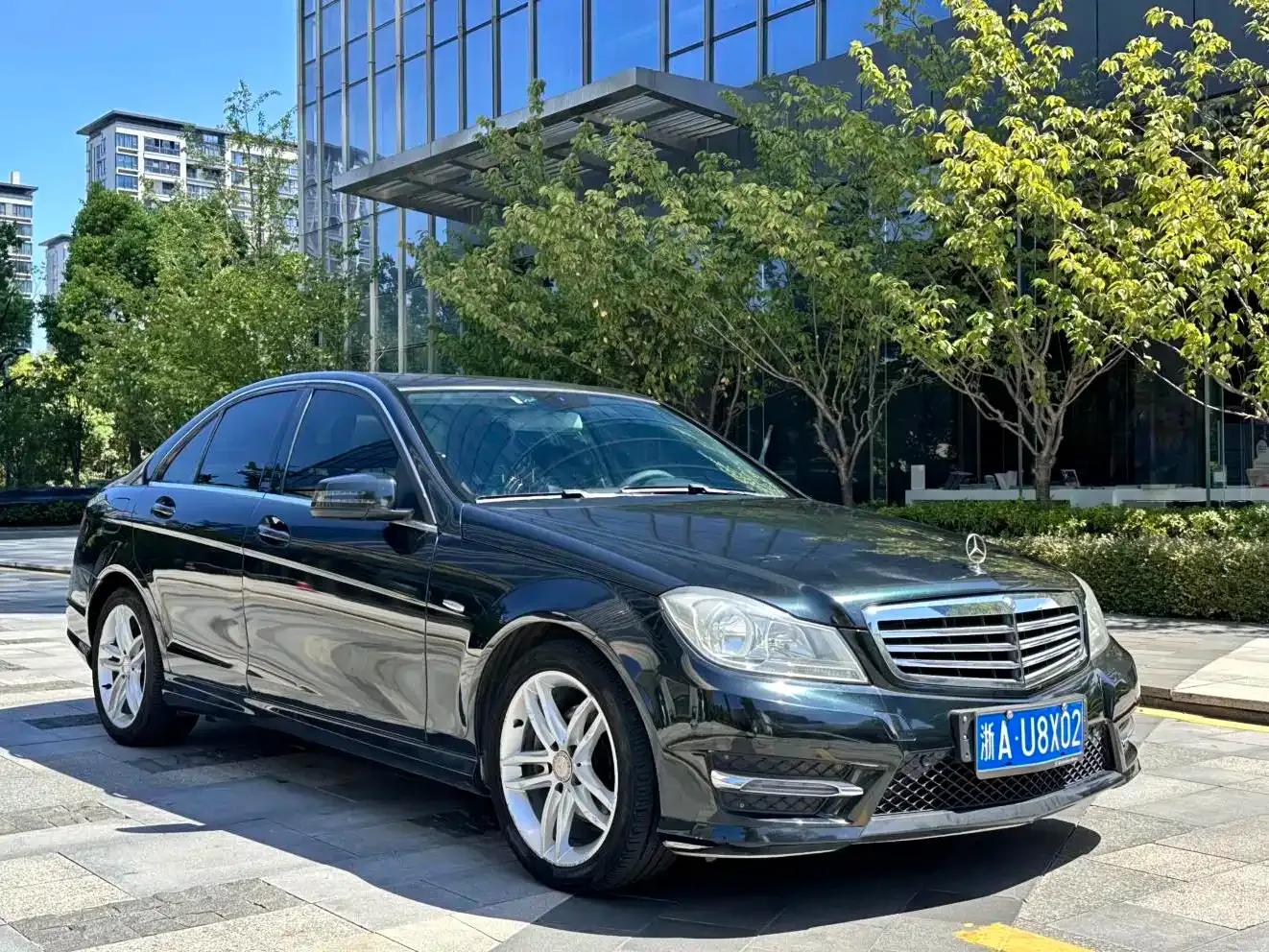 Mercedes-Benz C-Class 2013 C 260 CGI Fashion Model — миниатюра 3