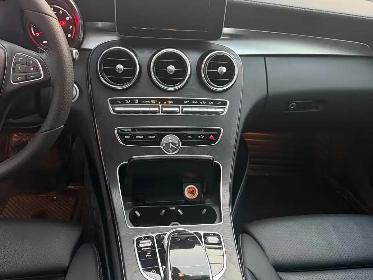 2016 Mercedes-Benz C-Class C 180 L Sport — миниатюра 7