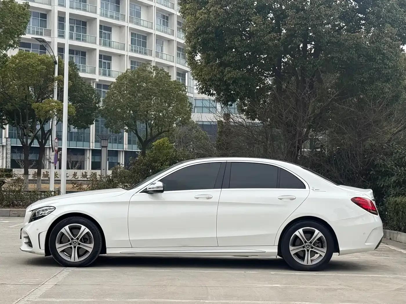 2021 Mercedes-Benz C-Class C 260 L Sport Edition — миниатюра 3