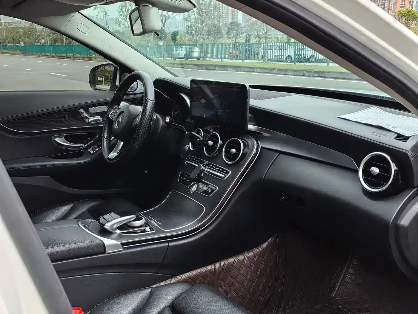 2015 Mercedes-Benz C-Class C 200 L Sport — миниатюра 14