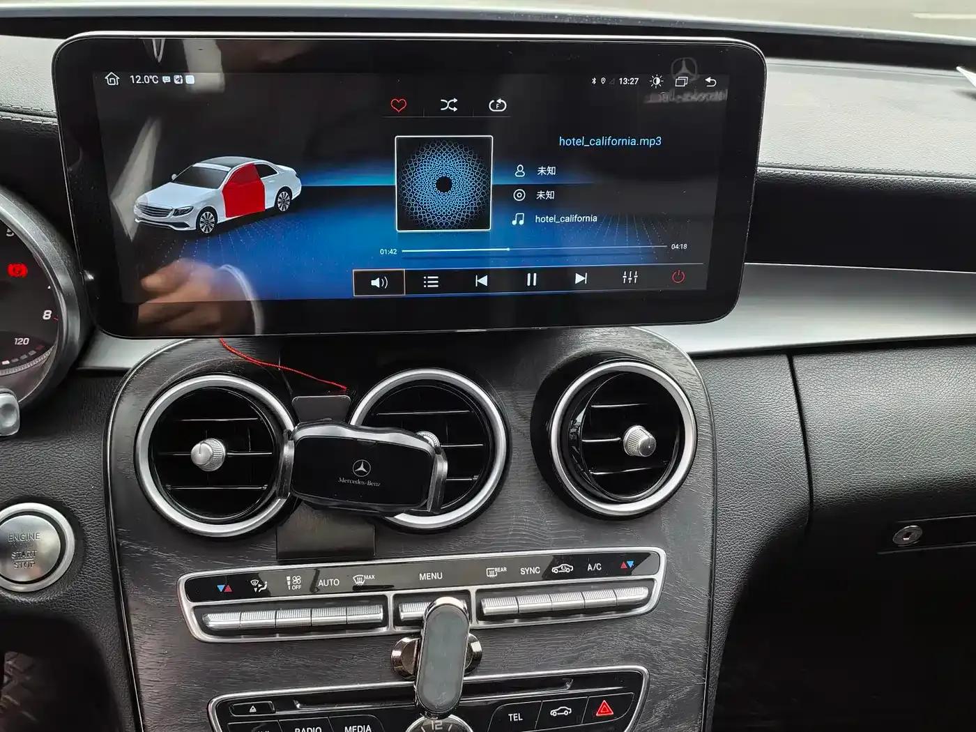 2015 Mercedes-Benz C-Class C 200 L Sport — миниатюра 16