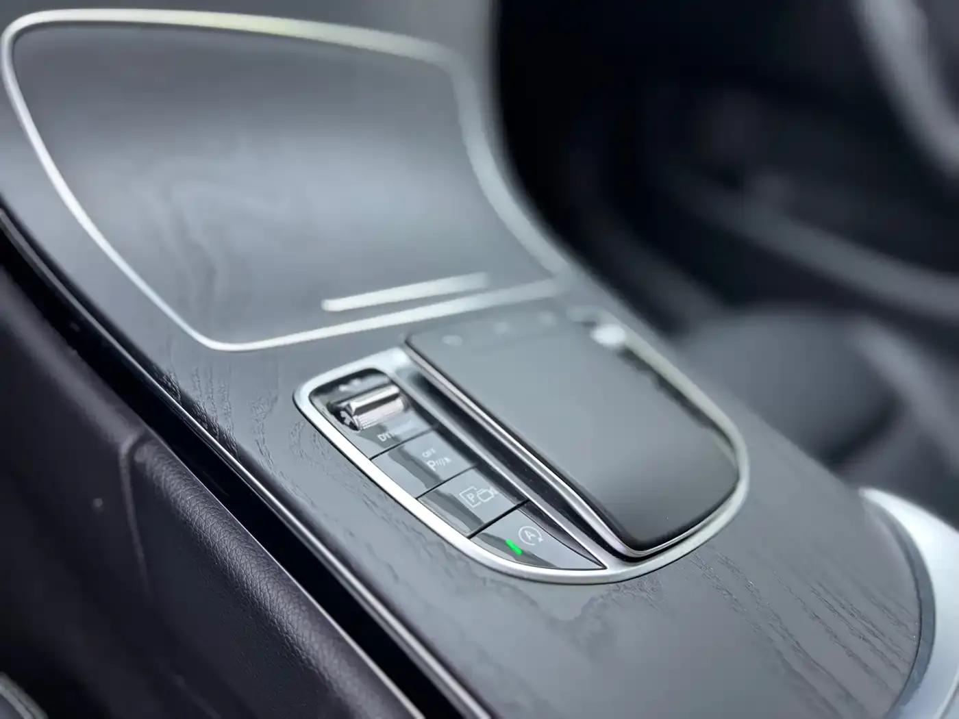 Mercedes-Benz C-Class 2020 Facelift C 260 L Sport Edition — миниатюра 4