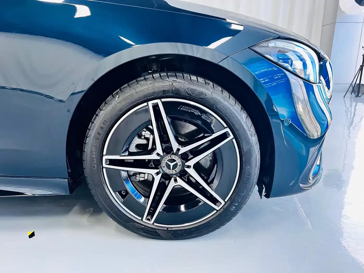 2023 Mercedes-Benz C-Class C 260 L Midnight Sport Edition — миниатюра 4
