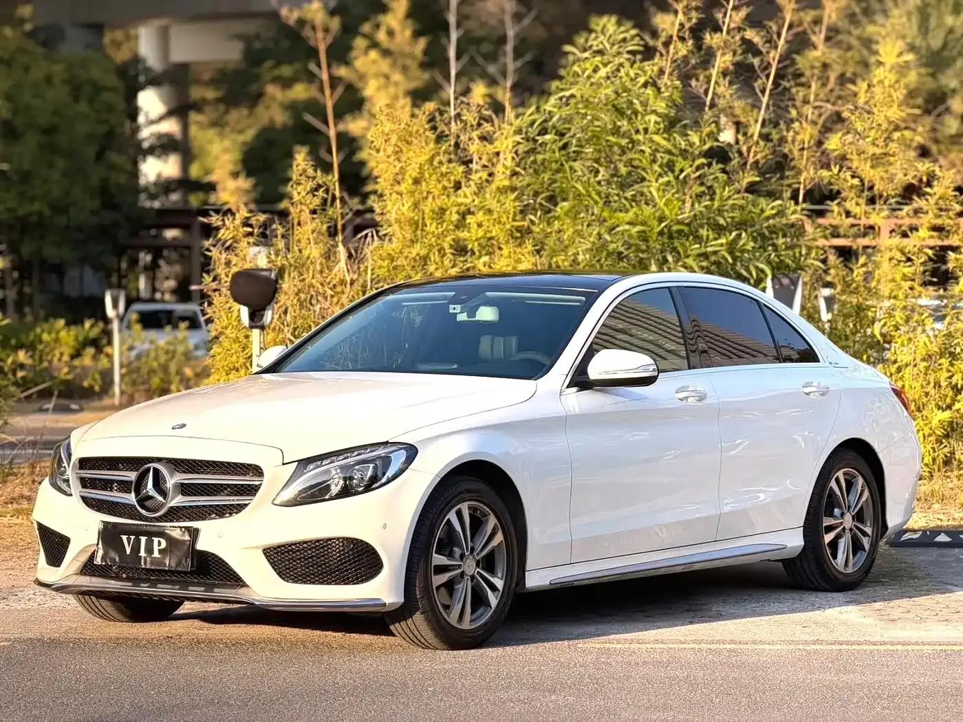 Mercedes-Benz C-Class 2015 Facelift C 200 L Sport — миниатюра 1