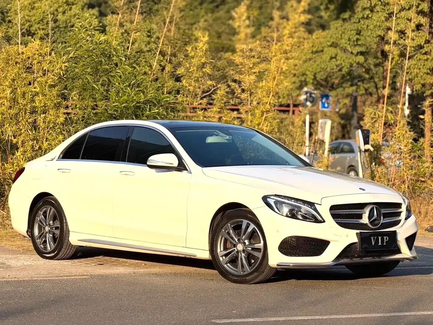 Mercedes-Benz C-Class 2015 Facelift C 200 L Sport — миниатюра 3
