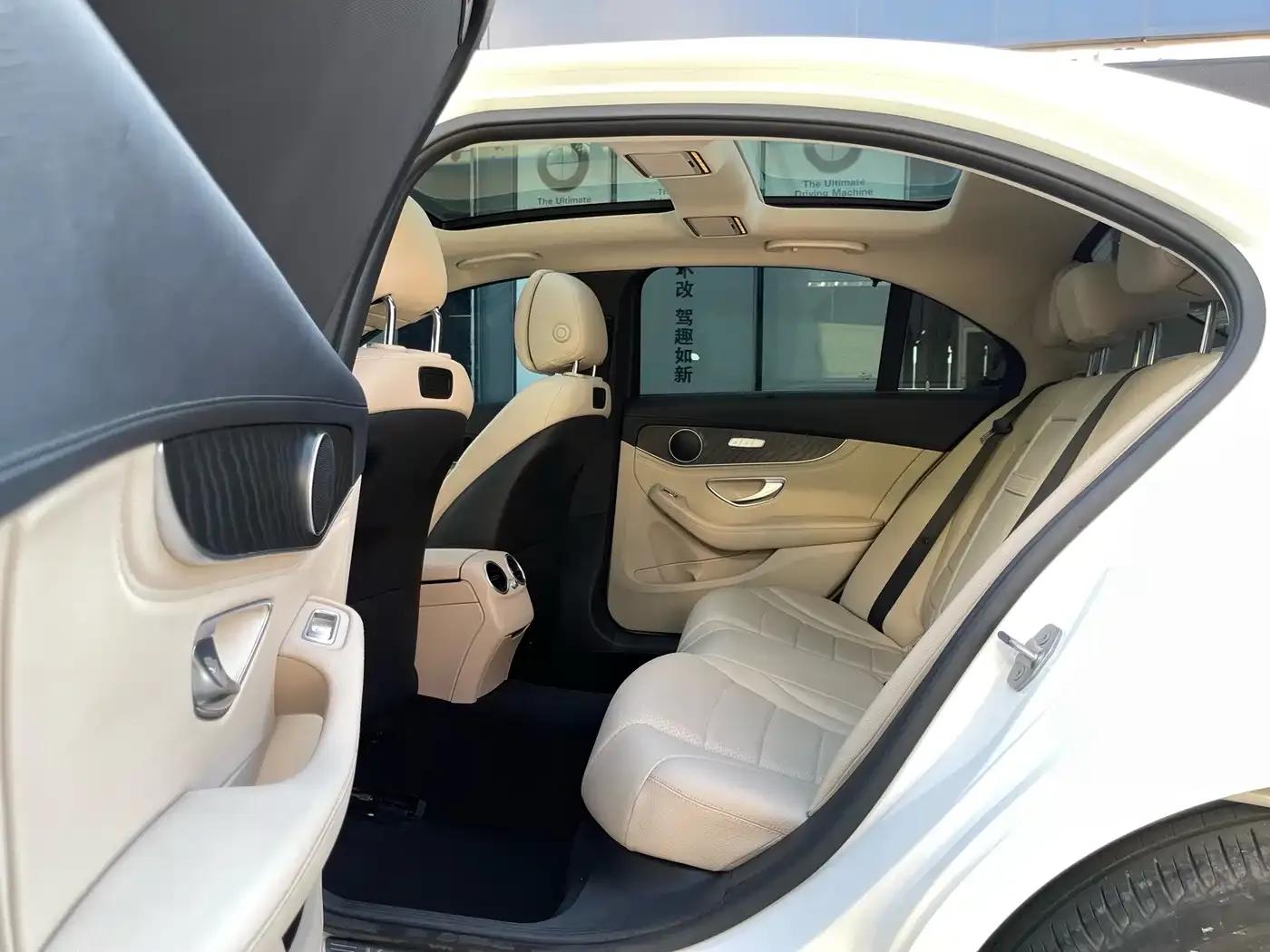 2017 Mercedes-Benz C-Class C 200 L 4MATIC Sport Edition — миниатюра 11