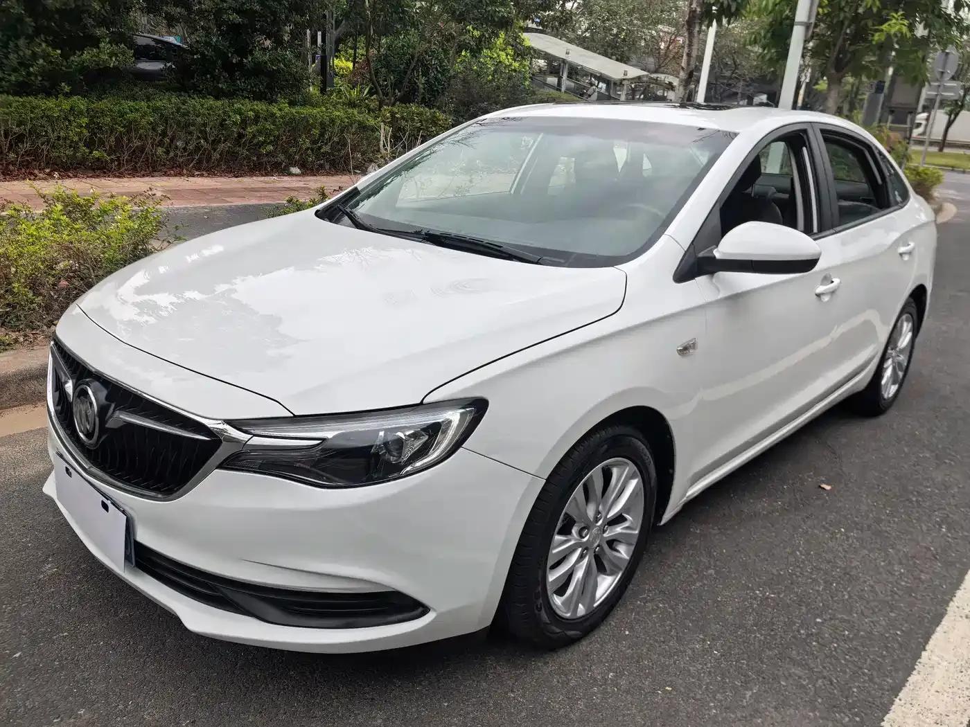Buick Excelle 2021 Classic 1.5L Automatic Elite — миниатюра 1