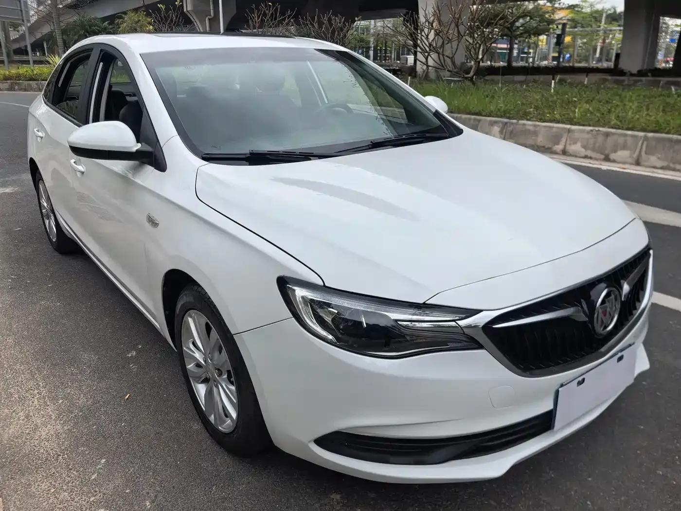 Buick Excelle 2021 Classic 1.5L Automatic Elite — миниатюра 2